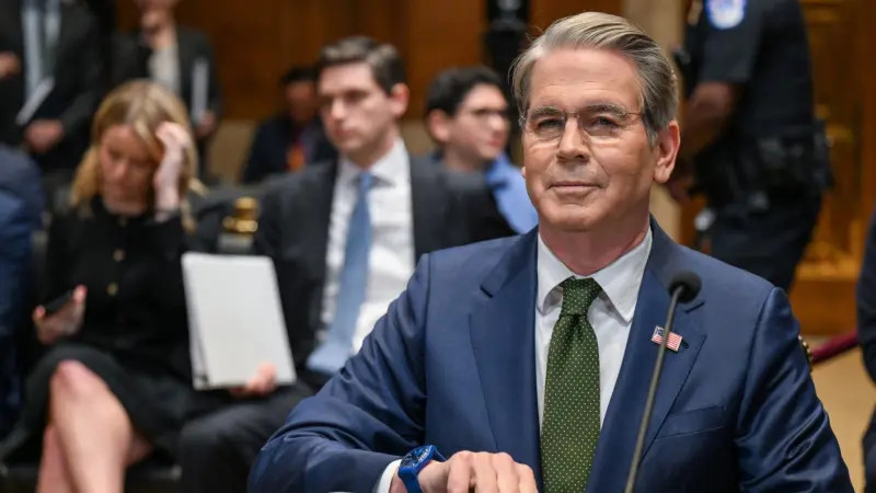 وزير الخزانة الأميركي: الإمارات وأميركا ستستفيدان من خط مقايضة العملات