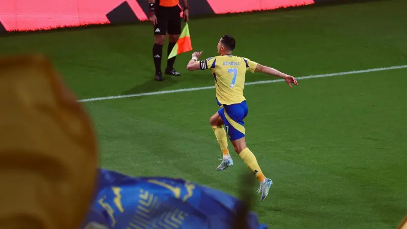 ترتيب هدافي الدوري السعودي.. رونالدو يرد على حمدالله بهدف في الخلود