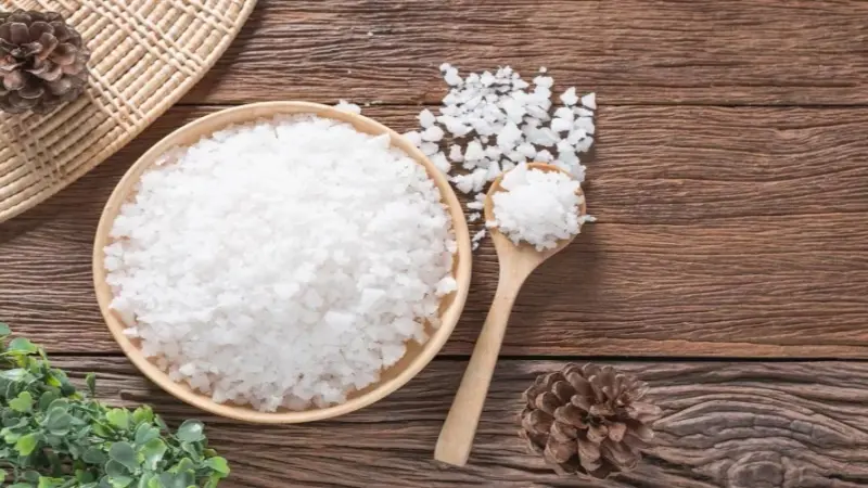 أسرار لا تعرفها.. ما هي فوائد وأضرار الملح الإنجليزي؟