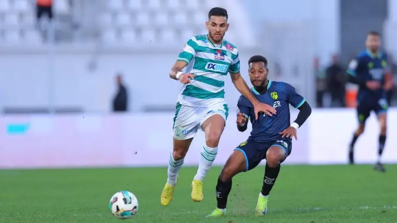 القنوات الناقلة لمباراة الرجاء الرياضي ضد الفتح الرباطي في الدوري المغربي مع الموعد والتشكيلة