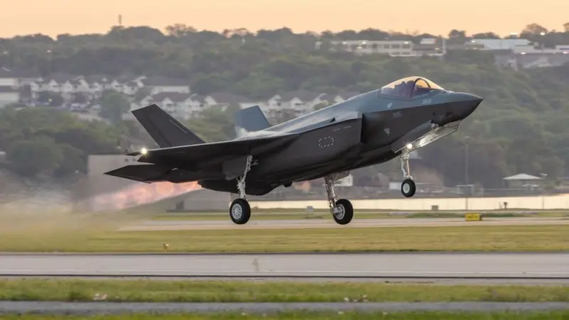 بريطانيا ستعيد العمل بالردع النووي المجوقل