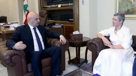 بعد لقاء عون.. سفيرة الاتحاد الأوروبي تؤكد الدعم الكامل للبنان