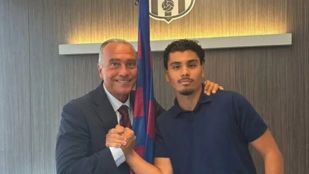 برشلونة يضم مهدي الميموني من شارلروا البلجيكي (إكس) برشلونة يضم مهدي الميموني من شارلروا البلجيكي (إكس)