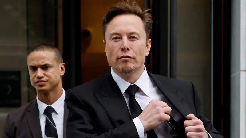 رسمياً.. ماسك يعلن الانتقال النهائي من "تويتر" إلى "إكس"