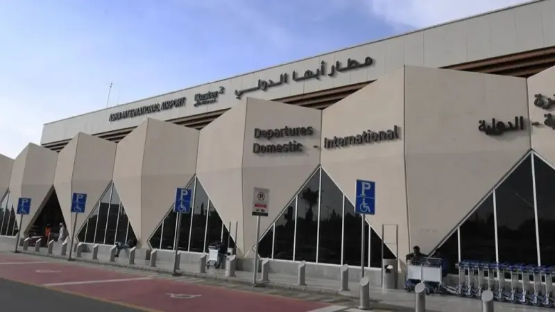 مصر تدين هجمات مطاري أبها والملك خالد وتعلن تضامنها مع السعودية