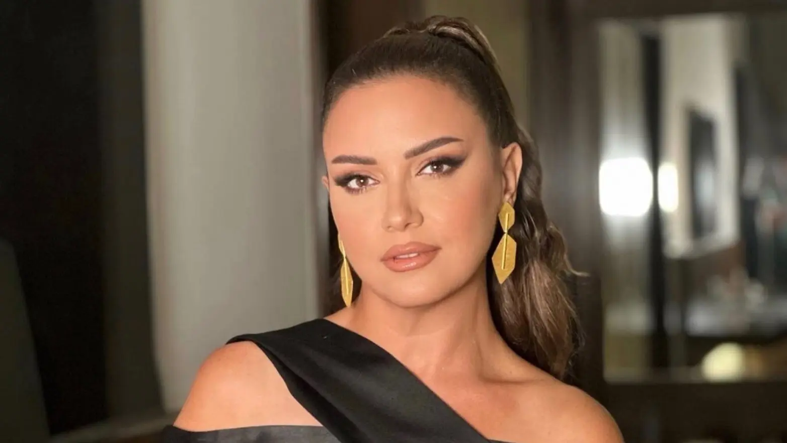 ريهام عبدالغفور تشكر أشرف زكي بعد أزمة التصوير وتؤكد: لن أتنازل عن حق عائلتي ( إكس) ريهام عبدالغفور تشكر أشرف زكي بعد أزمة التصوير وتؤكد: لن أتنازل عن حق عائلتي ( إكس)