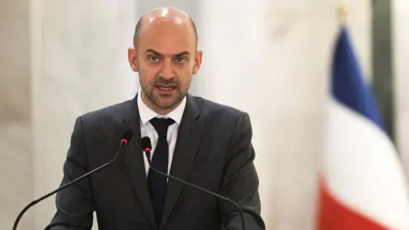 related_news_inside_blogsفرنسا والصين تتحركان لاحتواء التصعيد مع إيران