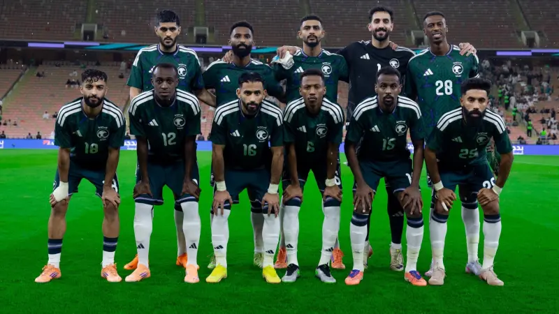 مدرب السعودية يوضح أسباب اختياره مواجهة الجزائر