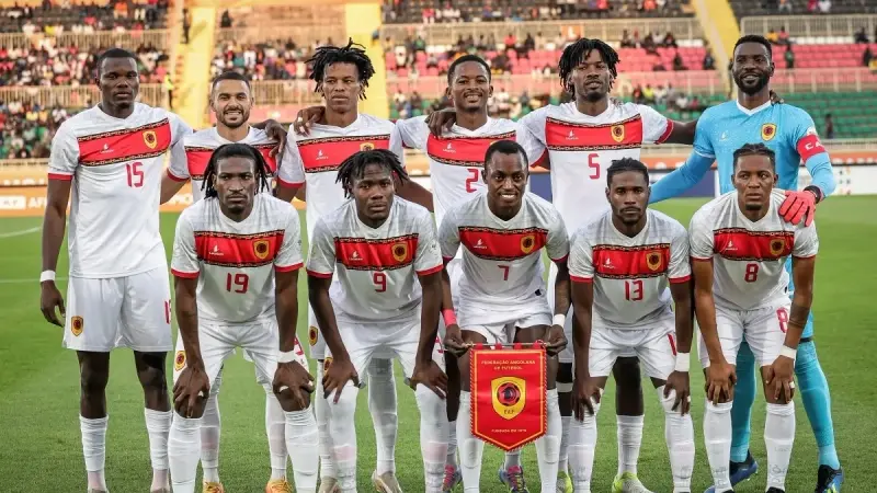 القنوات الناقلة لمباراة جنوب إفريقيا ضد أنغولا اليوم في كأس أمم إفريقيا 2025 مع الموعد والتشكيلة