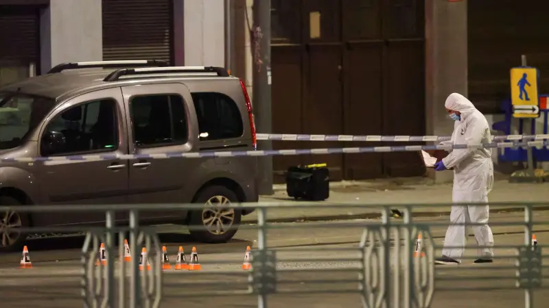 إيقاف بث مباراة بلجيكا والسويد بعد مقتل مشجعين سويديين