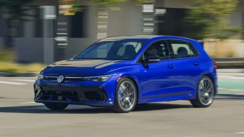 لماذا تتمسك فولكسفاجن بسيارات السيدان والهاتشباك؟