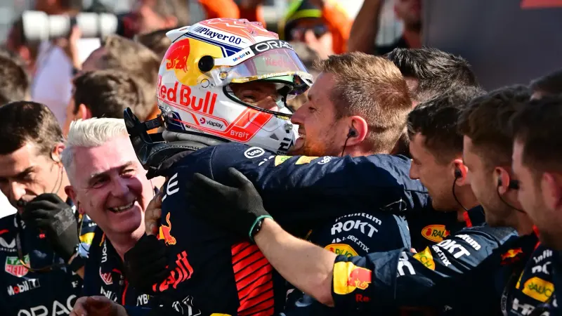 فورمولا-1.. رقم قياسي لـ "ريد بول" بعد فوز فيرستابن بسباقه التاسع هذا الموسم