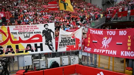related_news_inside_blogsفيديو - جماهير ليفربول تودع محمد صلاح وابنتيه في ظهوره الأخير أمام برينتفورد
