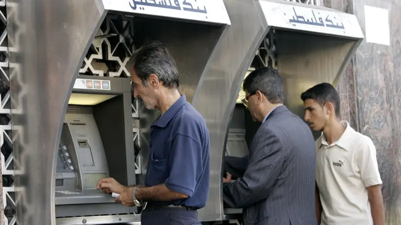 دعوات أميركية لإسرائيل بتمديد إعفاء التعاون مع البنوك الفلسطينية