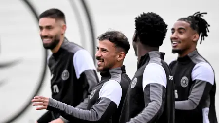 related_news_inside_blogsالقنوات الناقلة لمباراة الشباب ضد الخلود اليوم في الدوري السعودي مع الموعد والتشكيلة