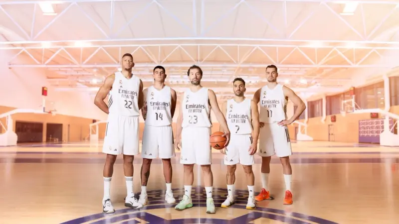 طيران الإمارات ترعى فريق ريال مدريد لكرة السلة