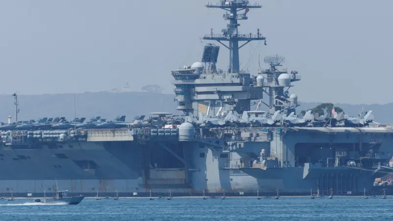 إستراتيجية جديدة.. البحرية الأميركية تبحث بدائل لحاملات الطائرات الضخمة