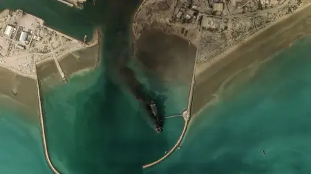 الحرس الثوري الإيراني يعلن إغلاق مضيق هرمز