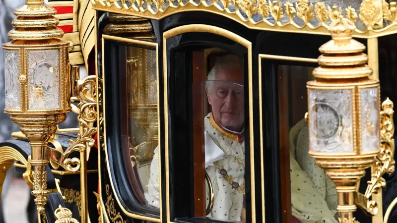 صور - وصول الملك تشارلز إلى كنيسة وستمنستر