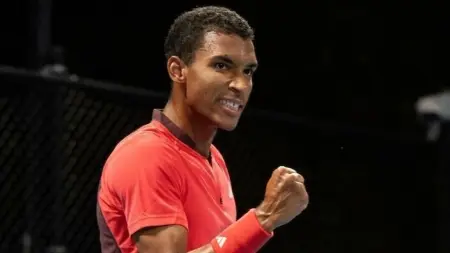 related_news_inside_blogsبطولة دبي للتنس - انتصار تاريخي لفافرينكا.. والكندي أوجيه-ألياسيم إلى ثمن النهائي