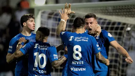 related_news_inside_blogsالدوري السعودي - الهلال يقلب الطاولة على الخليج ويهدد صدارة النصر