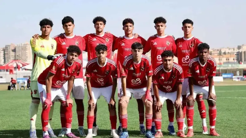 بعد حمزة عبد الكريم.. الأهلي يفتح الطريق للاعب شاب لتجربة احترافية بإسبانيا