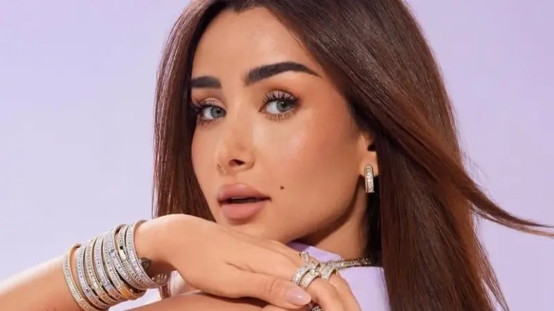 صور - هنا الزاهد تخطف الأنظار بإطلالة ساحرة