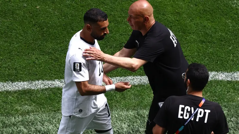 "تصريح رسمي" يحسم موقف محمد صلاح وحسام حسن من الاستمرار حتى كأس العالم 2030