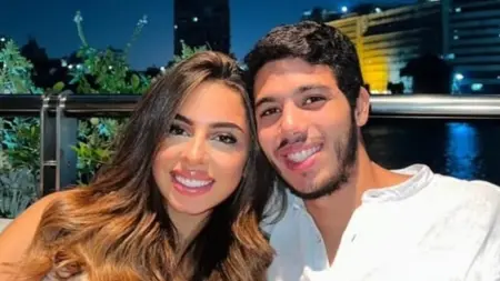 صور - غياب مثير للجدل.. الزعيم لم يحضر عقد قران أكبر أحفاده فما السبب؟