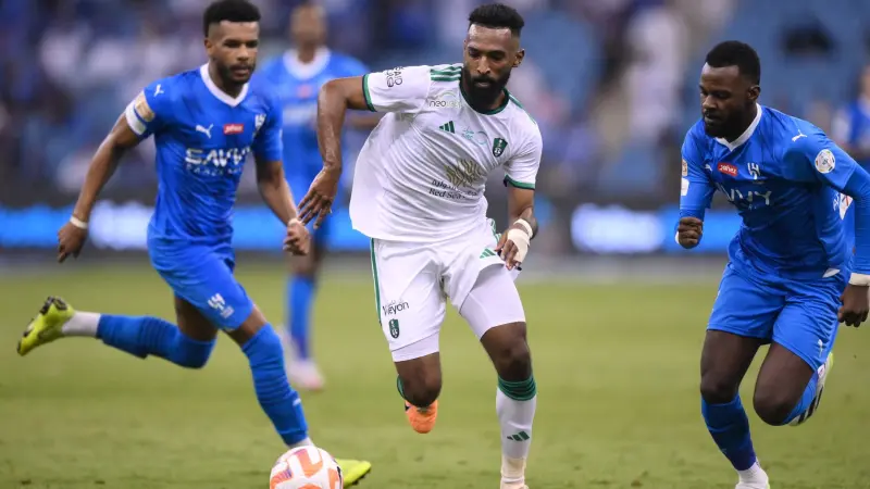 الأهلي يغلق باب الرحيل ويحصن مهاجمه فراس البريكان