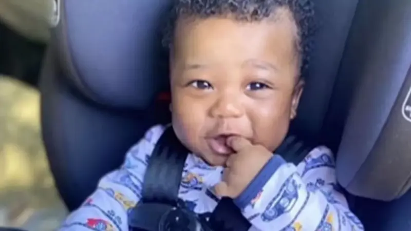 في الحضانة.. طفل يختنق حتى الموت بسبب قطعة بطيخ