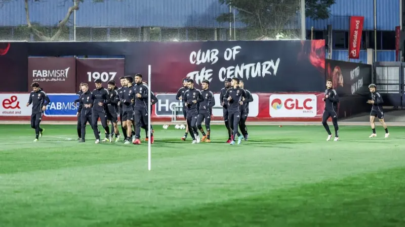 القنوات الناقلة لمباراة الأهلي ضد سموحة اليوم في الدوري المصري مع الموعد