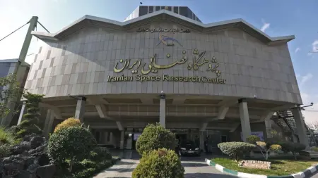 related_news_inside_blogsغارات على مقر الأقمار الاصطناعية.. إسرائيل تضرب برنامج إيران الفضائي