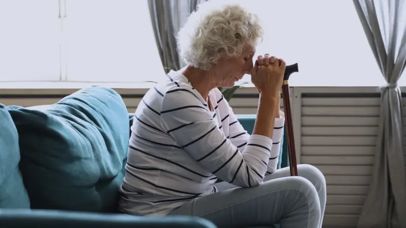 كم يعيش الشخص بعد إصابته بالخرف؟