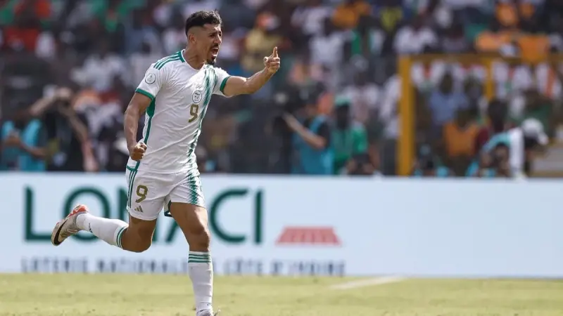 حقيقة انتقال بغداد بونجاح إلى الأهلي المصري.. هل وصل إلى القاهرة؟