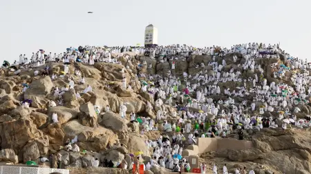 related_news_inside_blogsفيديو - مشعر عرفات يستقبل الحجاج القادمين لأداء الركن الأعظم من الحج