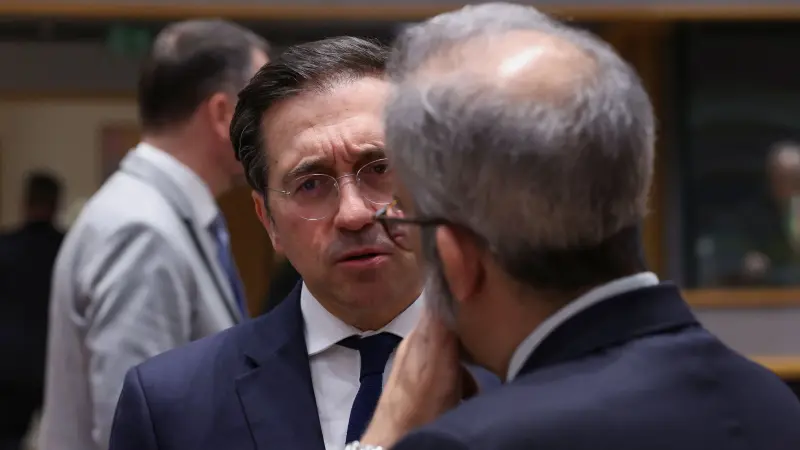 ألباريس: إسبانيا قررت إعادة فتح سفارتها في إيران