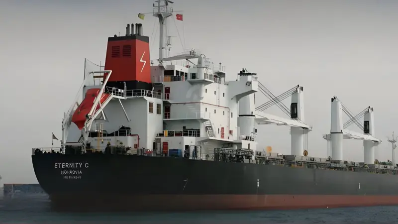 السفارة الأميركية باليمن تتهم "الحوثيين" باختطاف طاقم "إترنيتي سي"