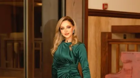 فيديو - منع وتضييق وعقاب صامت.. روزينا لاذقاني تكشف ما واجهته في عهد الأسد