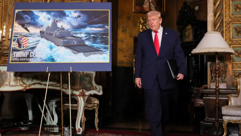 المشهد باختصار: إسرائيل تُسلّح دروز سوريا.. وترامب يقيل 30 سفيرا