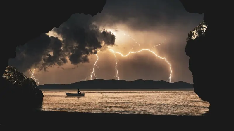 موطن فيروسات خطرة.. الكهف الأكثر دموية في العالم