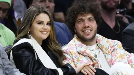 related_news_inside_blogsبعد السخرية من نظافته.. سيلينا غوميز تقبل قدم زوجها المتسخة