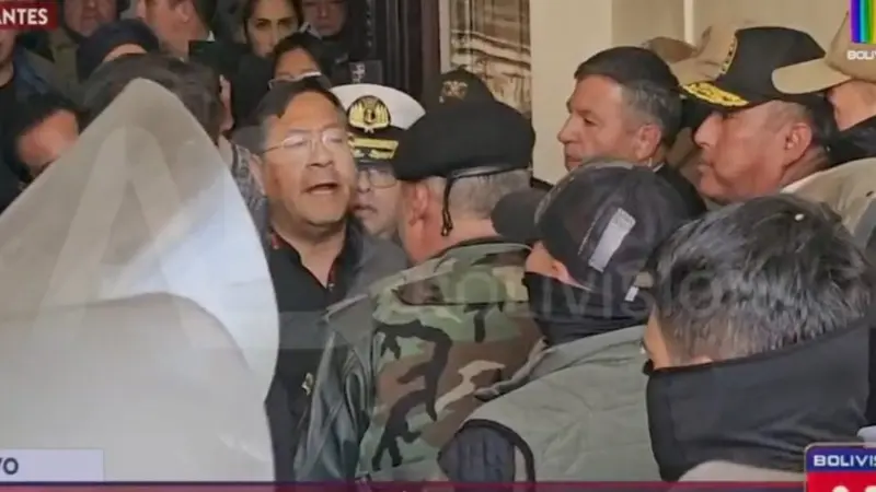 فيديو - الرئيس البوليفي وجها لوجه مع الجنرال المسؤول عن "الانقلاب"