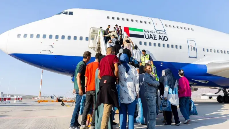 قرقاش: الإمارات قدّمت 2.57 مليار دولار دعما إنسانيا لغزة