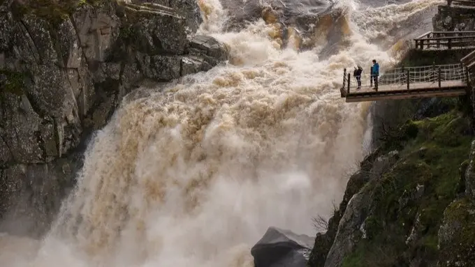 ضحايا في البرتغال وإسبانيا جراء العاصفة ليوناردو.. إليكم التفاصيل