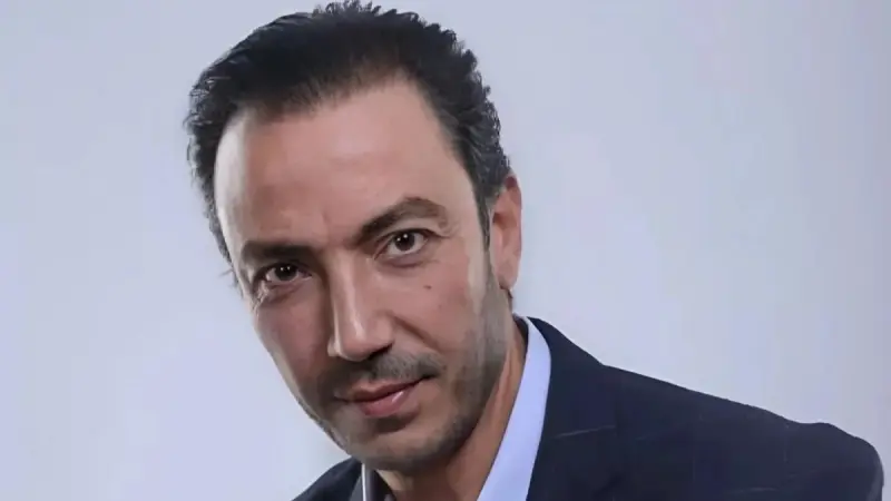 طارق لطفي يعود للسينما بـ"هاملت" بعد غياب طويل