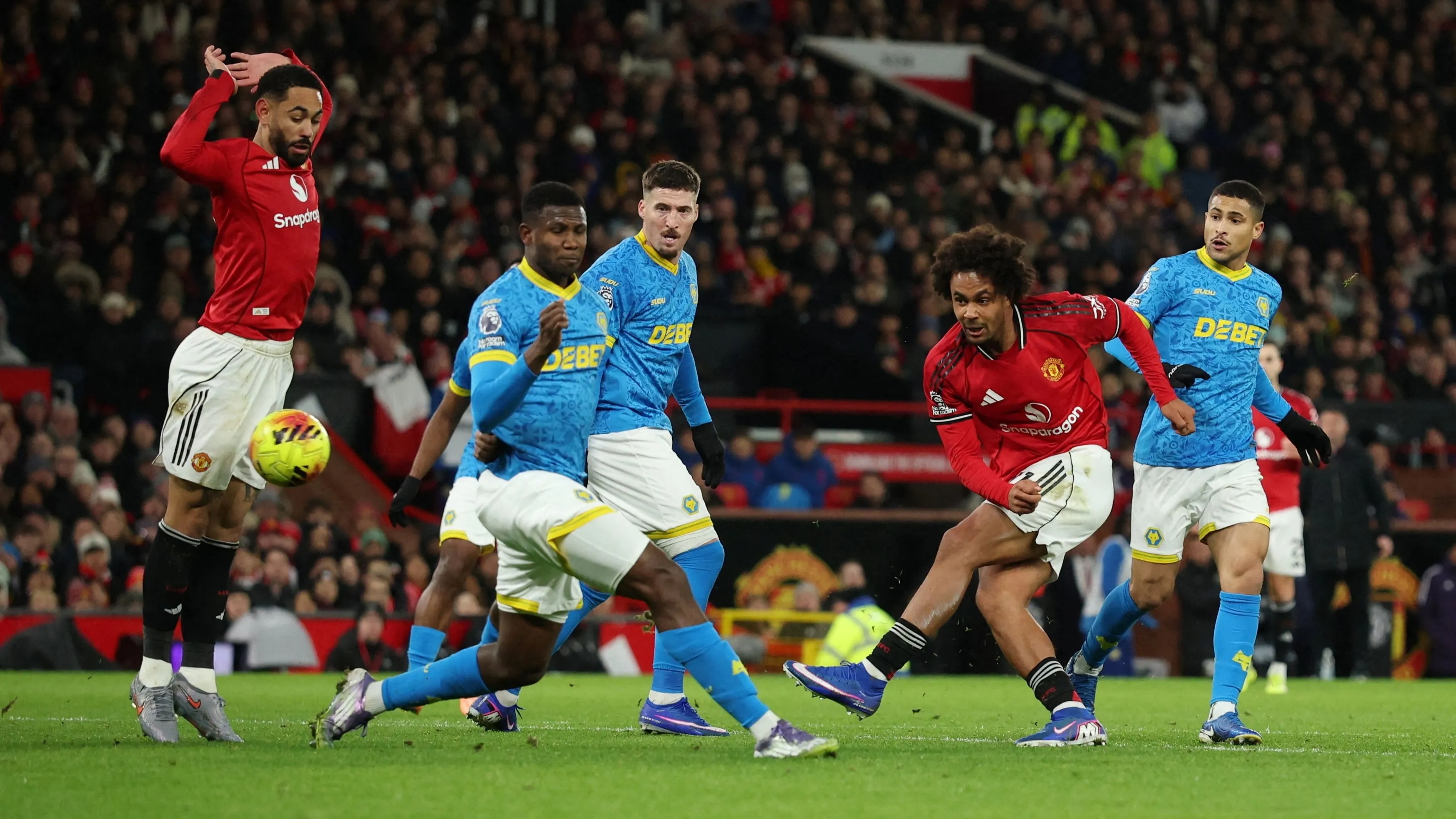 الدوري الإنجليزي - ولفرهامبتون يوقف سجله السلبي ويجبر مانشستر يونايتد على التعادل 