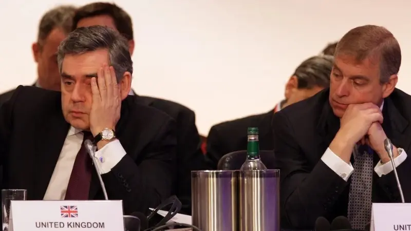 هل استخدم أندرو طائرات سلاح الجو الملكي للقاء إبستين؟