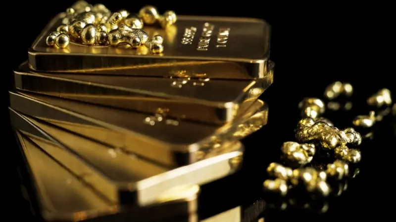 الذهب يختتم أقوى أسبوع منذ يناير.. الأوقية تتجاوز 4,300 دولار