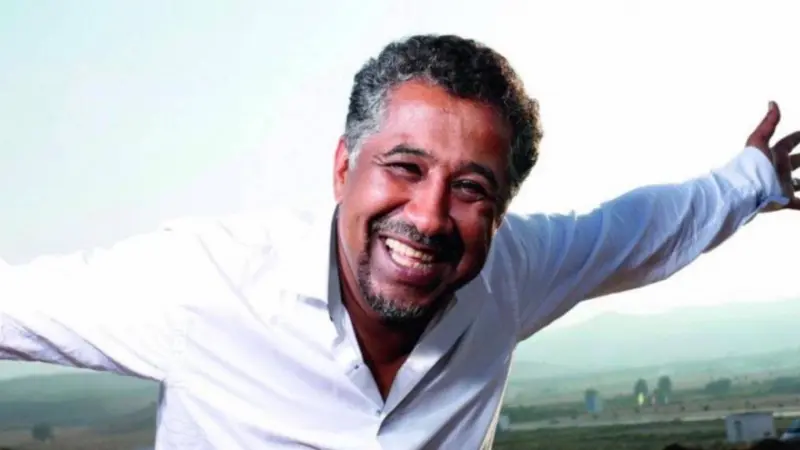 حقيقة وفاة الشاب خالد الجزائري.. صورة من دبي تثير الجدل